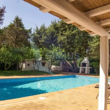 ヴィラ Lussuosa Con Biliardo, Piscina E Barbecue